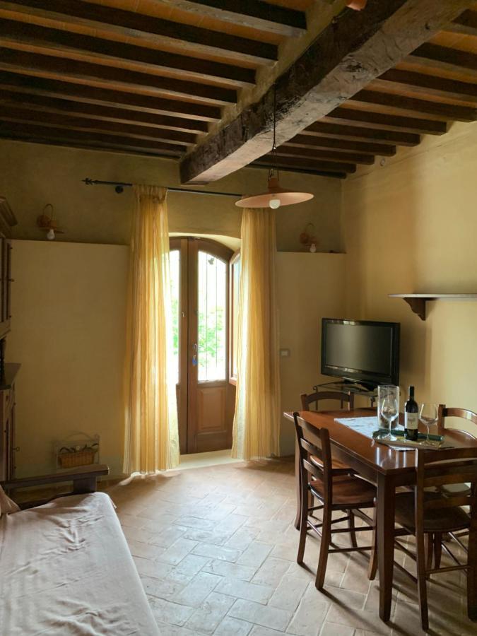 Podere Le Mulina กัสตีลีโยเน ดิ ออร์ชา ภายนอก รูปภาพ