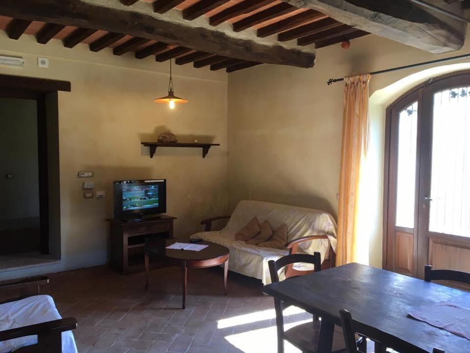 Podere Le Mulina กัสตีลีโยเน ดิ ออร์ชา ภายนอก รูปภาพ